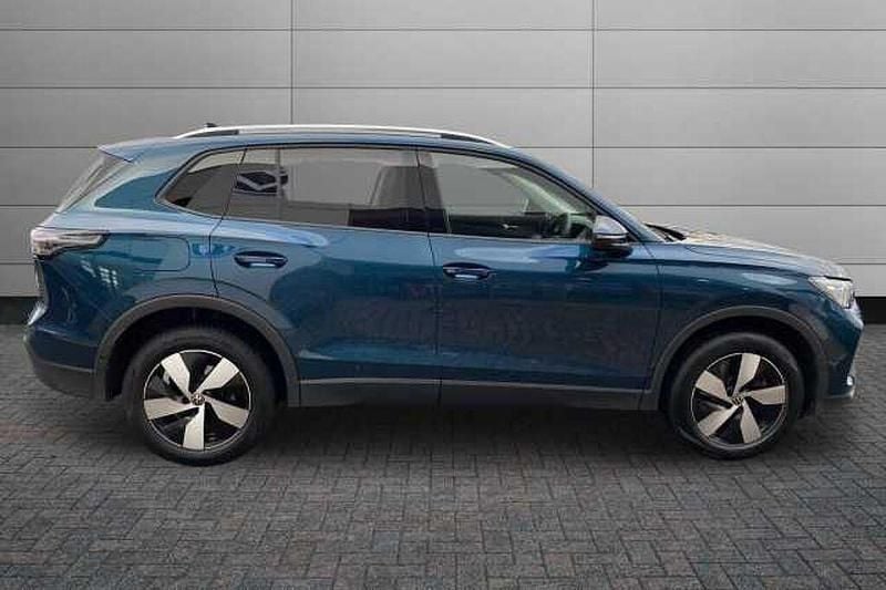 Used VW Tiguan Match 204 HP (150 kW) 2024 Blue SUV
