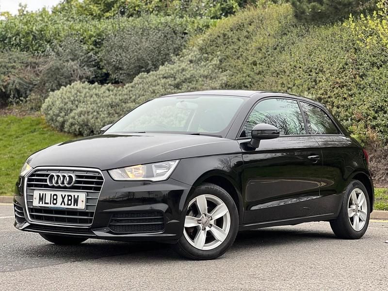 Begagnad Audi A1 Design 95 HK (69 kW) 2017 Svart Halvkombi