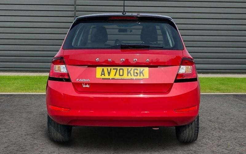 Used Skoda Fabia Colour Edition 95 HP (69 kW) 2020 Red Hatchback