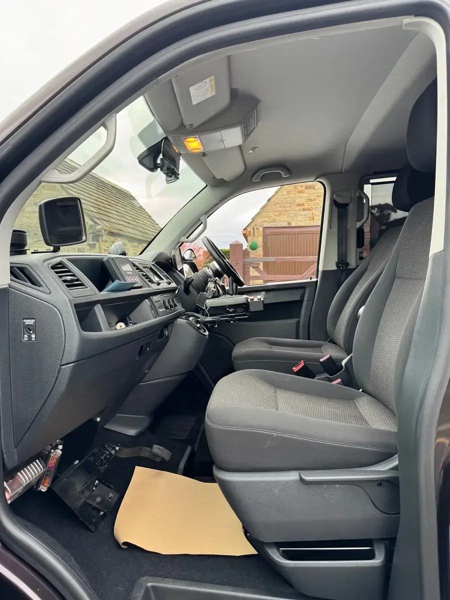 Used VW T6 SE 150 HP (110 kW) 2018 Mauve Van