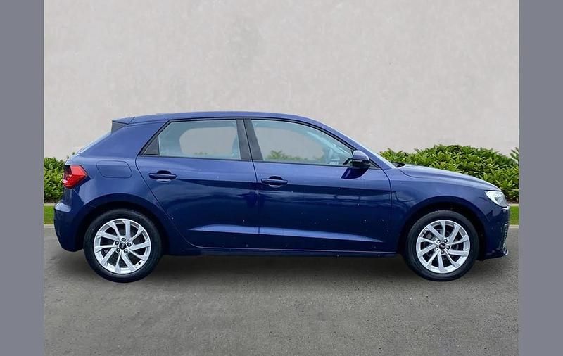 Usado Audi A1 Sport 95 CV (69 kW) 2022 Azul SUV