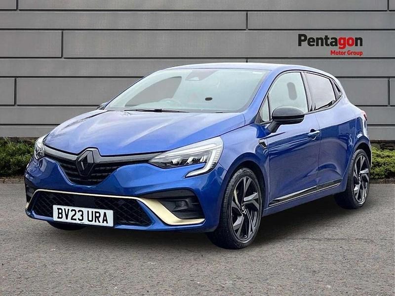 Used Renault Clio V Engineered 143 HP (105 kW) 2023 Blue Hatchback