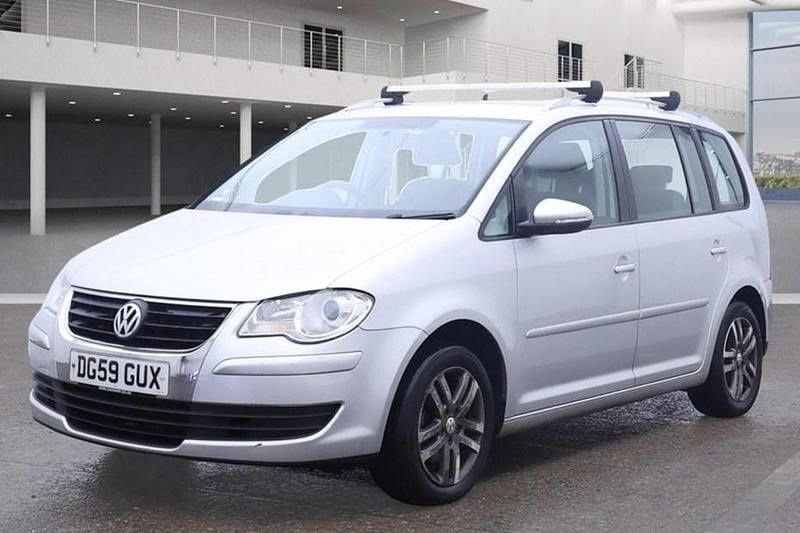 Used VW Touran SE 105 HP (77 kW) 2009 Silver MPV