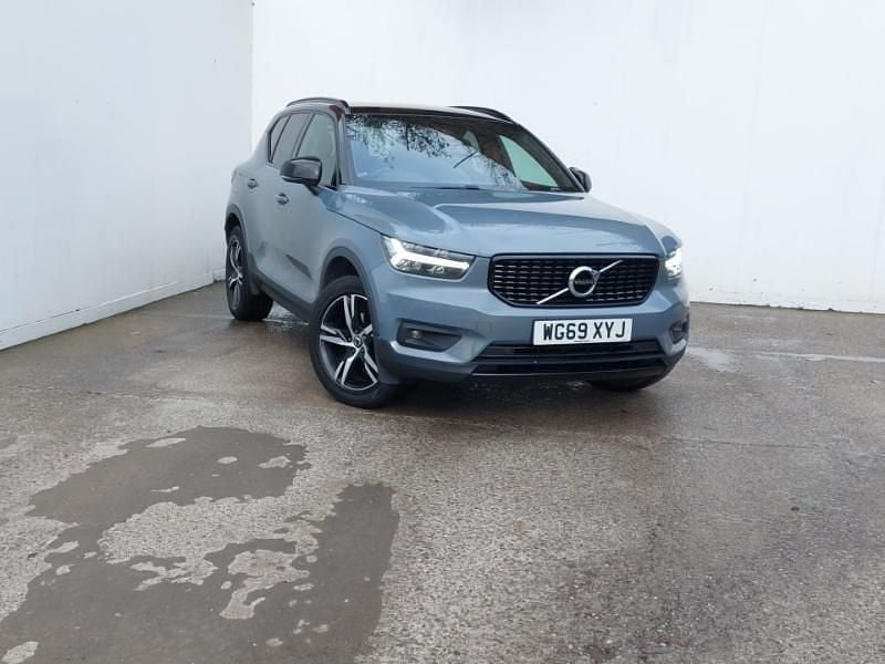 Grey Used 2019 Volvo XC40 R-Design SUV | £20,998 (Fair price) - Image 1/4