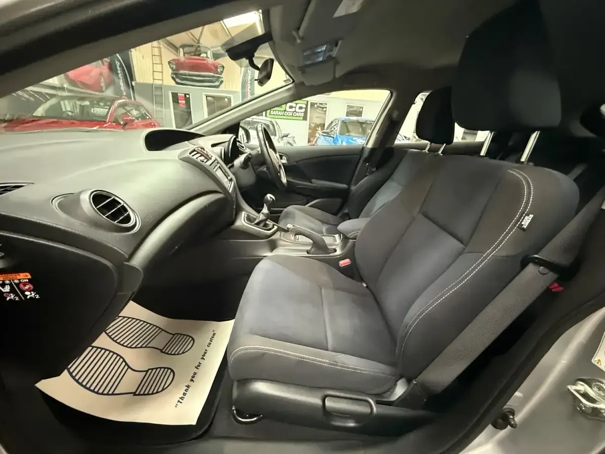 Used Honda Civic SE Plus 2015 Silver Hatchback