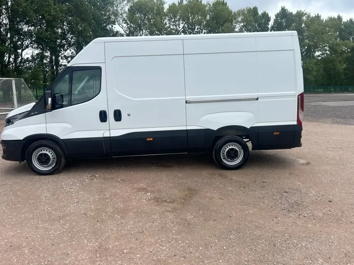 Used Iveco Daily 2023 White Van