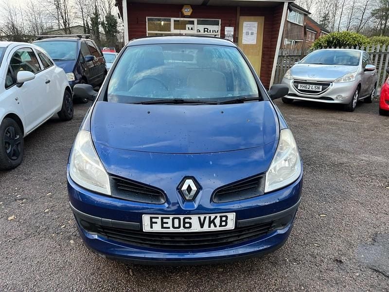 Used Renault Clio II Expression 2006 Blue Hatchback
