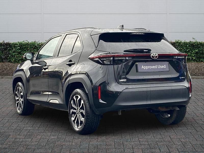 Used Toyota Yaris Hybrid Design 2025 Black Hatchback