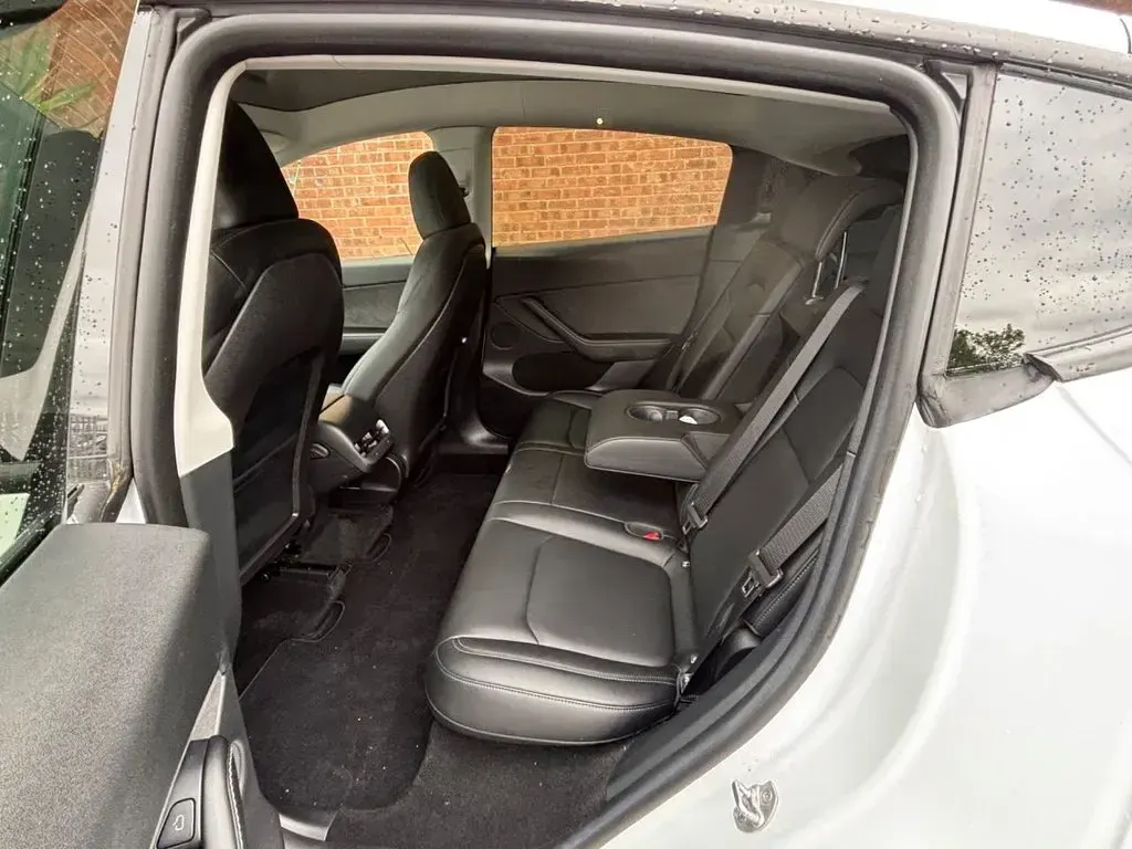 Used Tesla Model Y RWD 254 kW (346 HP) 2023 White SUV