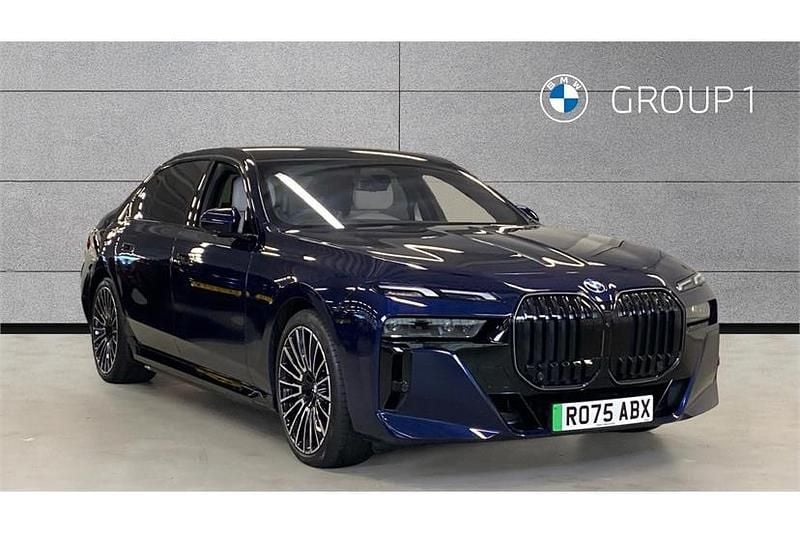 Tanzanite blue New 2025 BMW i7 M Sport Sedan | £89,995 (Fair price) - Image 1/4