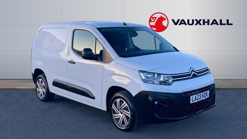Used 2023 Citroën Berlingo MPV | £15,495 (Good price) - Image 1/3
