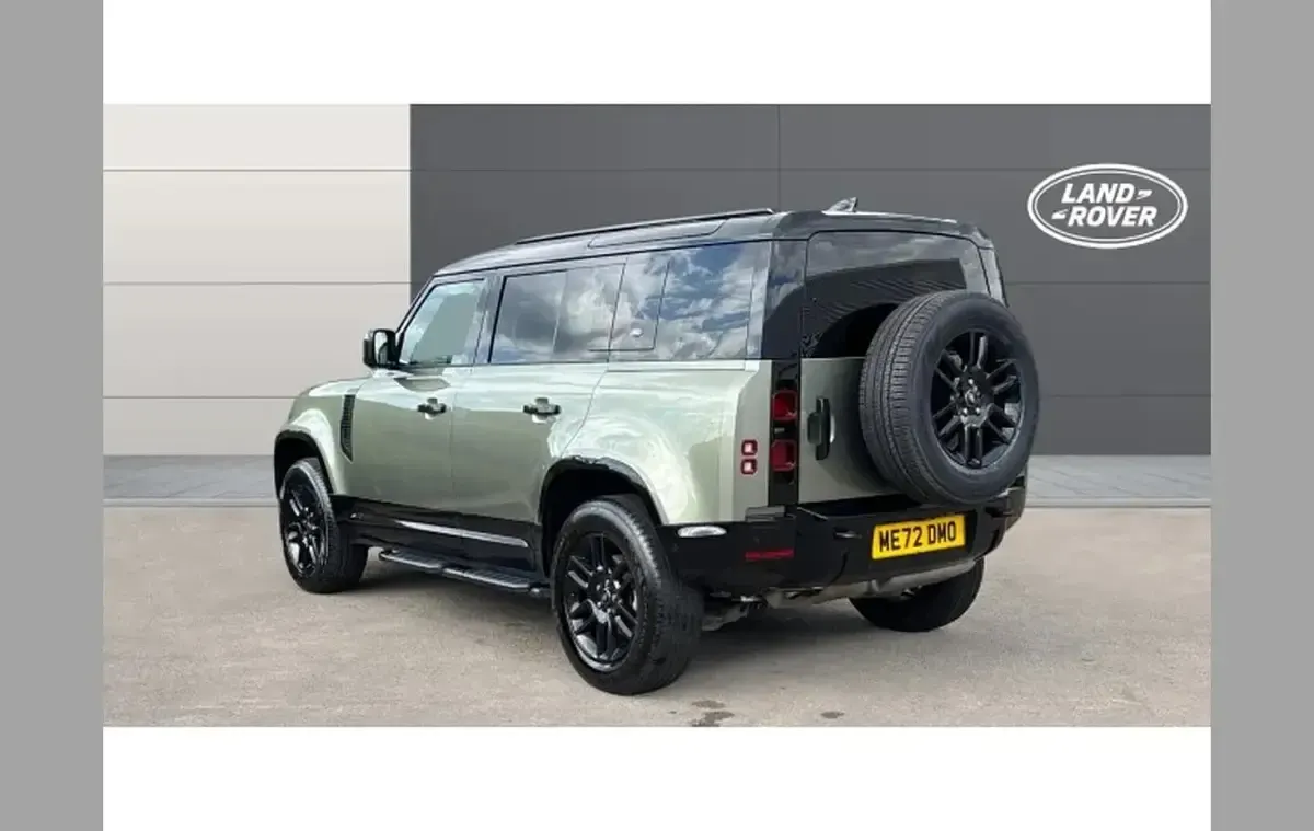 Used Land Rover Defender SE Dynamic 245 HP (180 kW) 2022 Green SUV