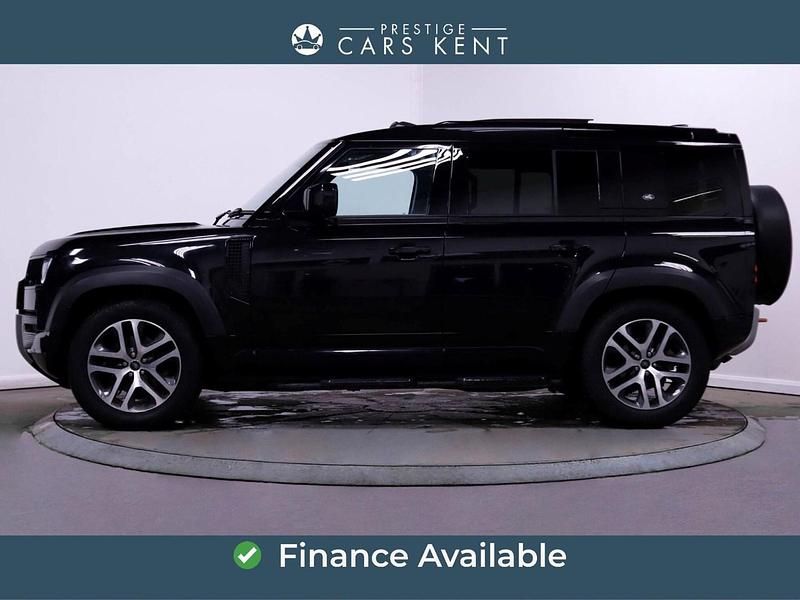 Used Land Rover Defender S 250 HP (183 kW) 2022 Black SUV