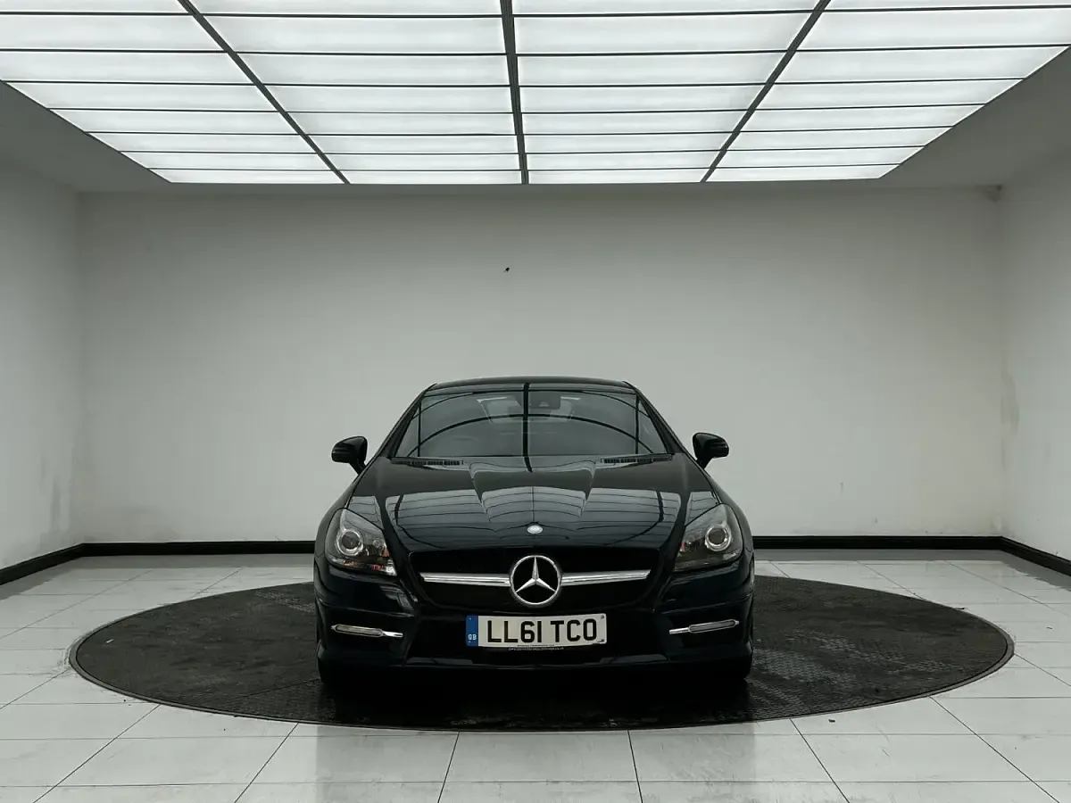 Used Mercedes SLK200 AMG 184 HP (135 kW) 2011 Blue Cabriolet