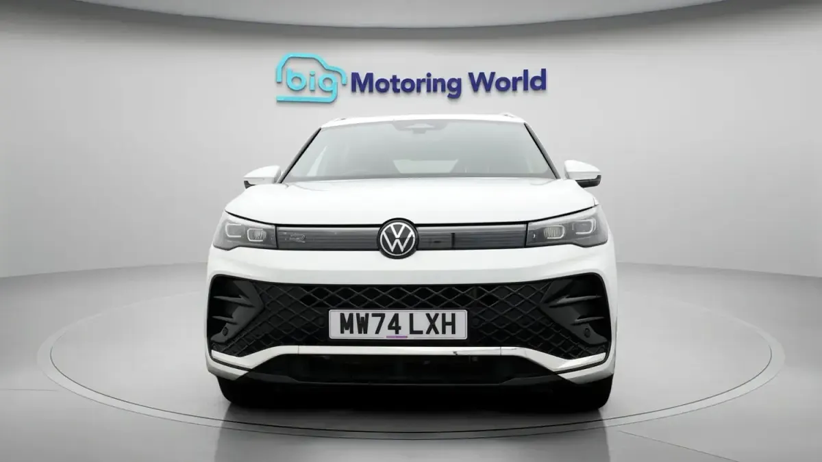 Usado VW Tiguan R-line 272 HP (200 kW) 2025 Branco SUV
