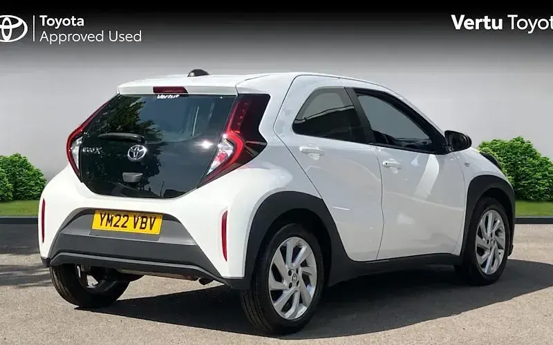 Used Toyota Aygo X PURE 72 HP (52 kW) 2025 SUV