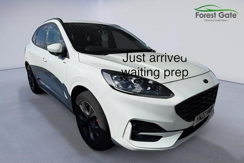 Used Ford Kuga ST-Line 225 HP (165 kW) 2022 White SUV