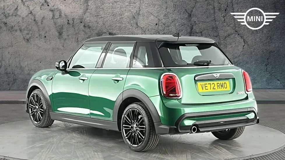 Used Mini Cooper Exclusive 134 HP (98 kW) 2023 Green Hatchback