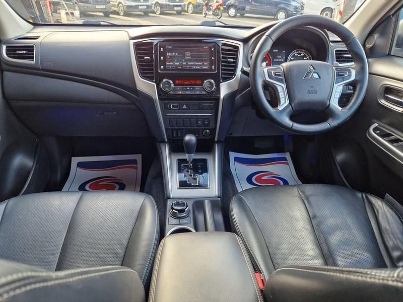 Used Mitsubishi L200 150 HP (110 kW) 2020 White Pickup