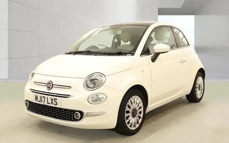 Used Fiat 500 Lounge 69 HP (50 kW) 2017 Hatchback