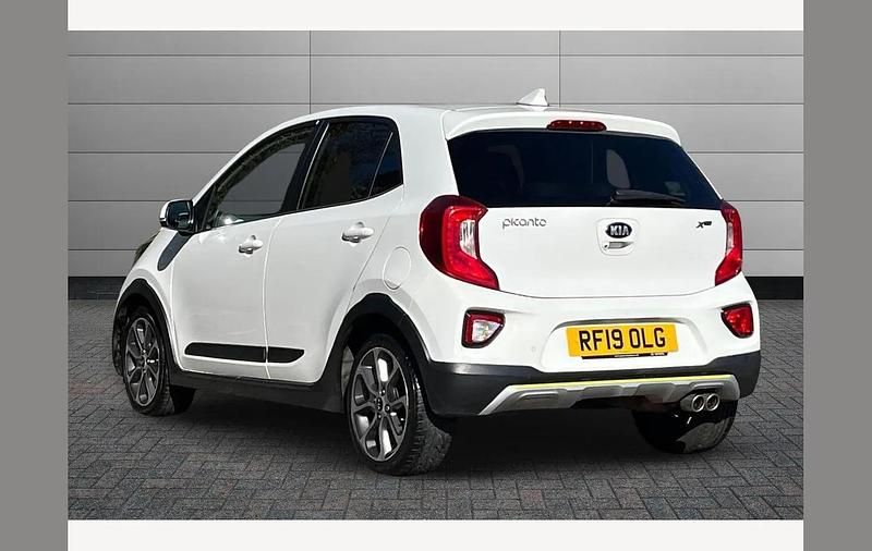 Used Kia Picanto X-Line 83 HP (61 kW) 2019 White Hatchback