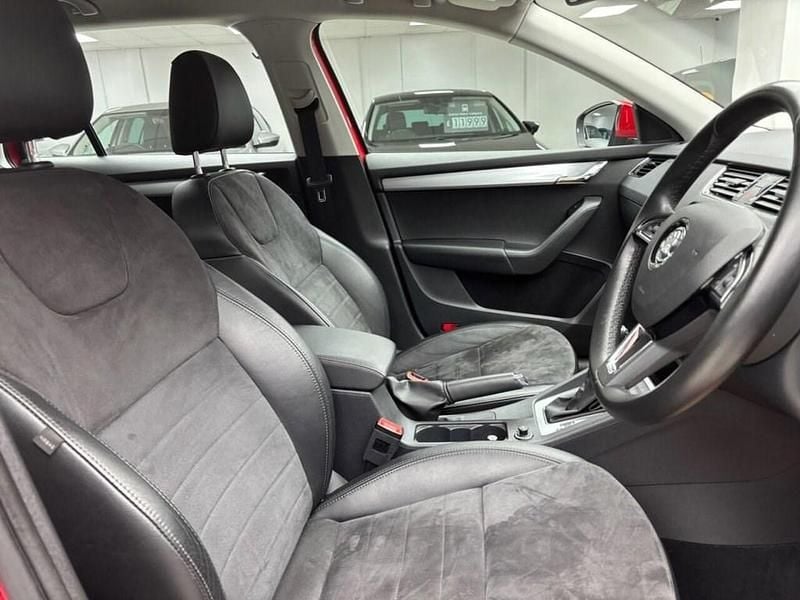 Used Skoda Octavia SE L 110 HP (80 kW) 2017 Red Estate