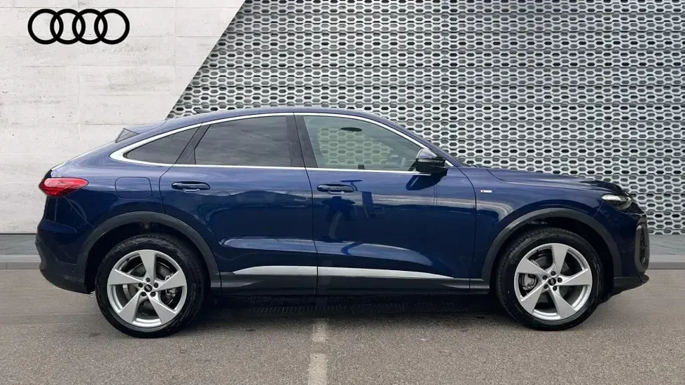 Ny Audi Q5 Sportback S-Line 204 HK (150 kW) 2026 Blå SUV