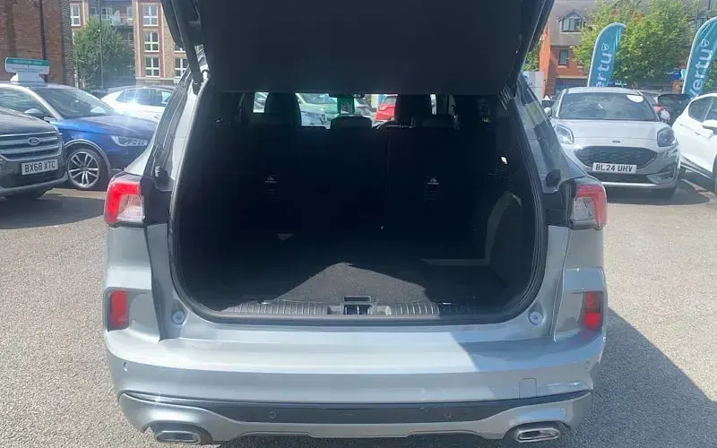 Used Ford Kuga ST-Line X 225 HP (165 kW) 2023 Silver SUV