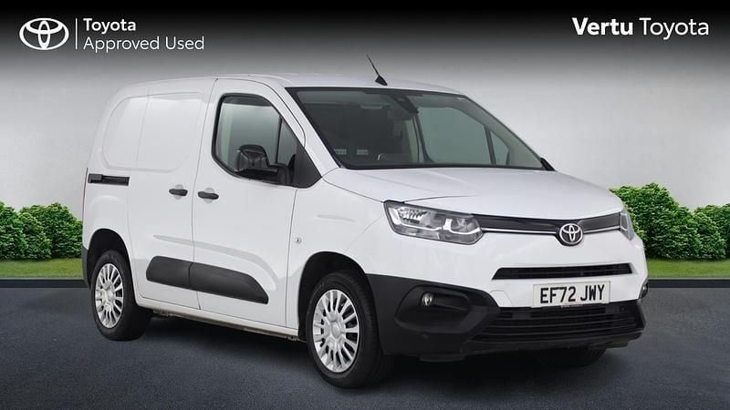 Used 2023 Toyota Proace City City MPV | £11,990 (Fair price) - Image 1/3