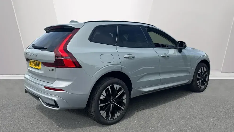 Used Volvo XC60 Ultra 250 HP (183 kW) 2025 Grey SUV