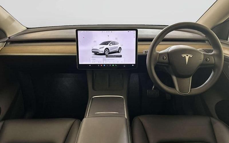 Used Tesla Model Y Long Range AWD 286 kW (389 HP) 2025 SUV