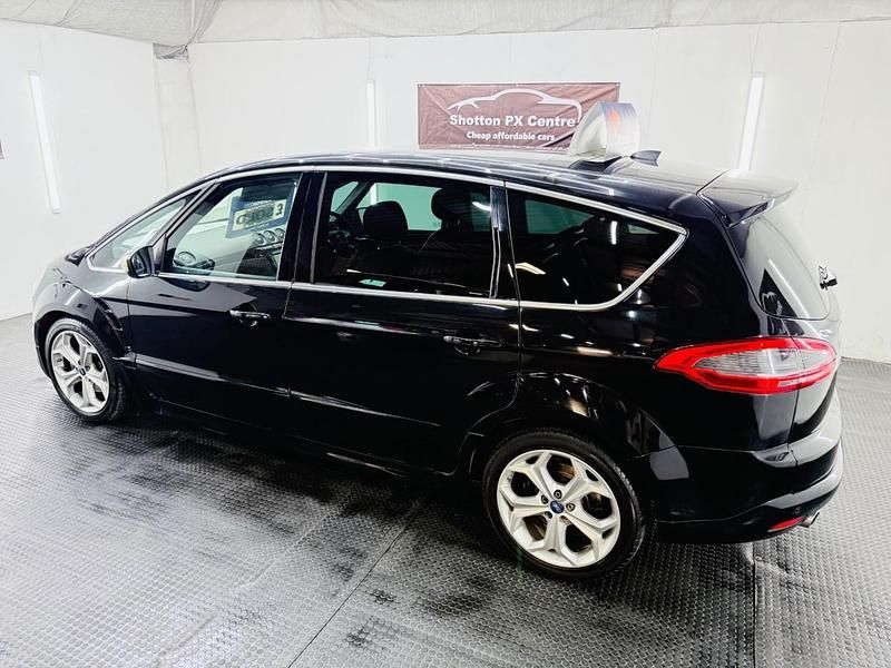 Used Ford S-MAX Titanium X 200 HP (147 kW) 2014 Black MPV