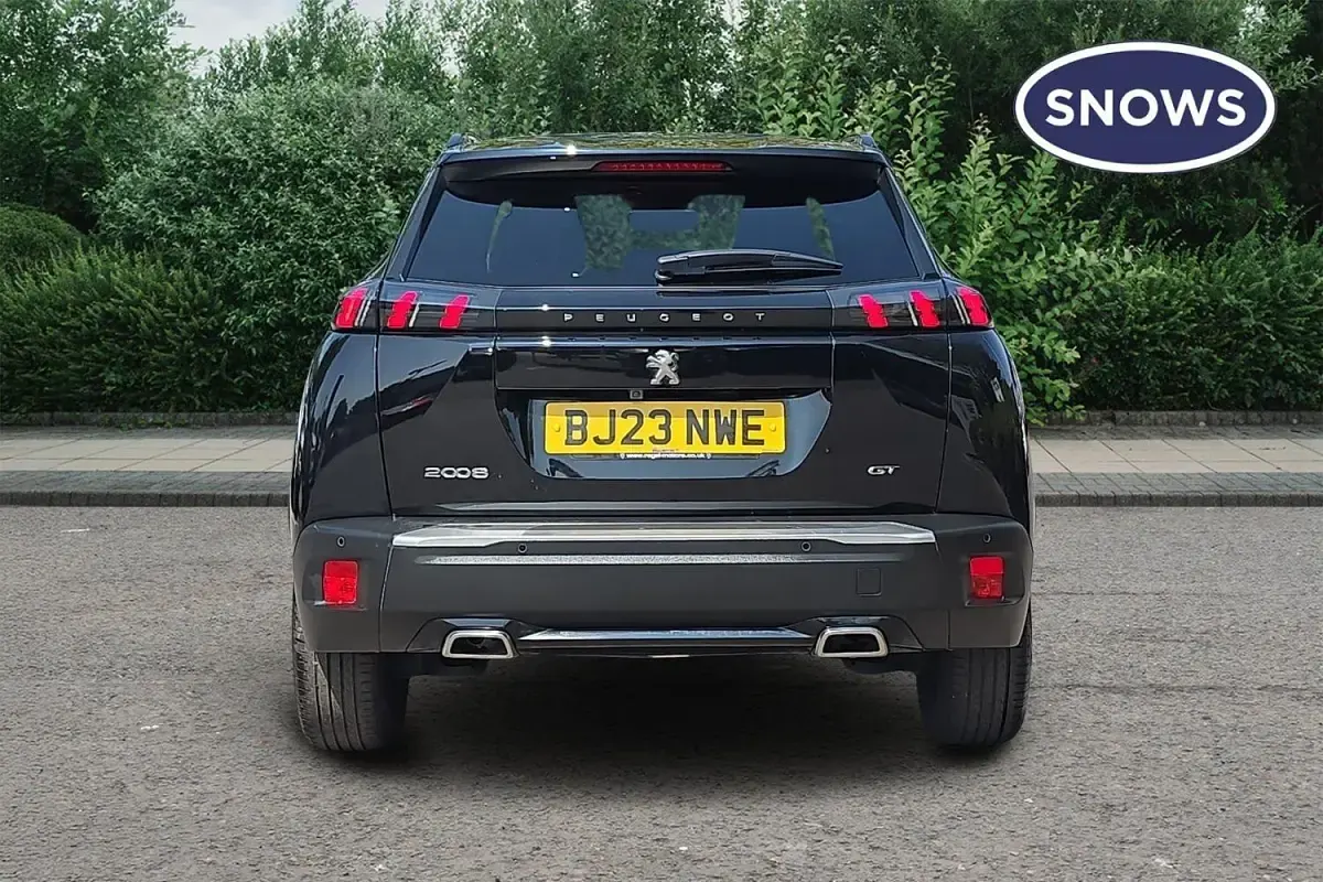 Used Peugeot 2008 GT 131 HP (96 kW) 2023 Nera black SUV
