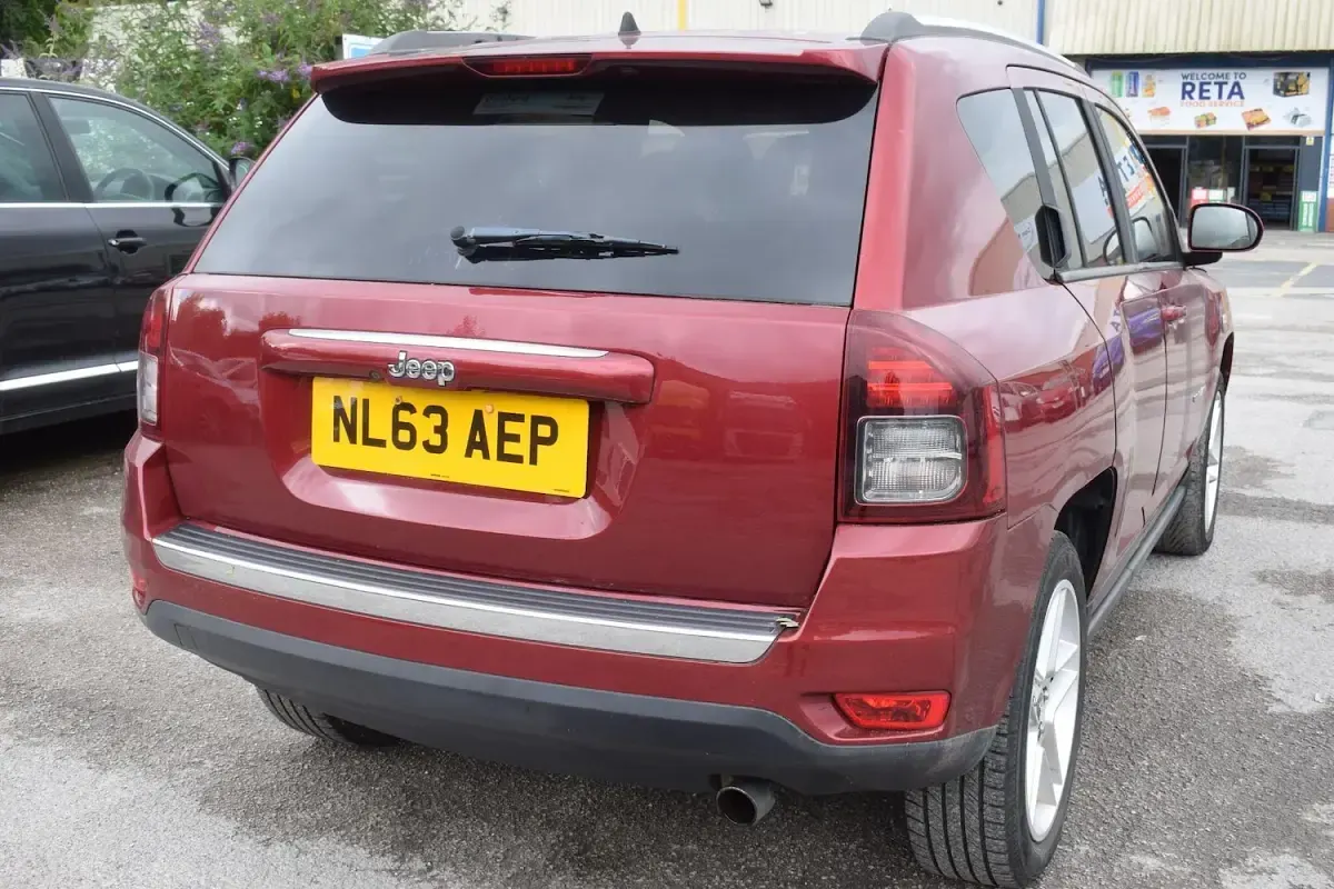 Used Jeep Compass Limited 172 HP (126 kW) 2013 Red SUV