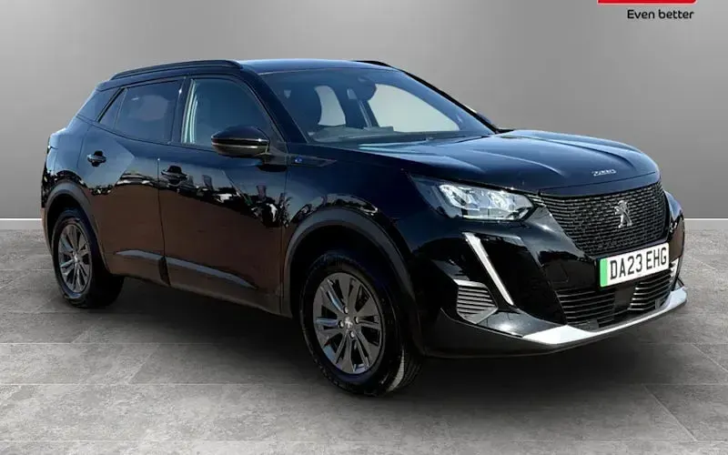 Used Peugeot e-2008 Active+ 100 kW (136 HP) 2023 SUV