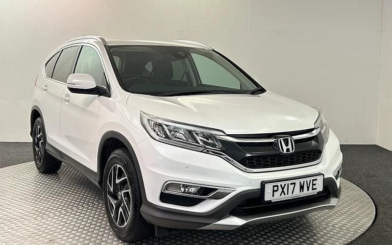 White Used 2017 Honda CR-V SE Plus SUV | £14,995 (Fair price) - Image 1/4