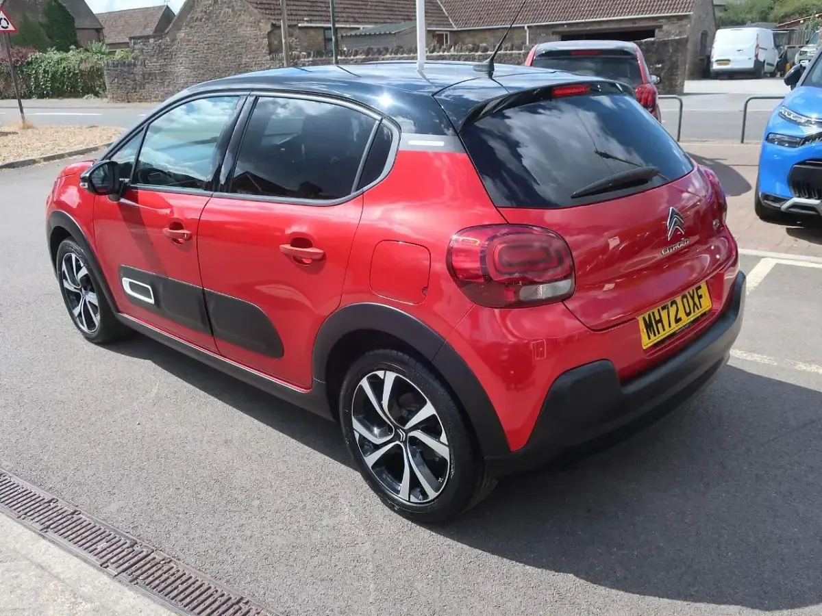 Used Citroën C3 PureTech 108 HP (79 kW) 2023 Red Hatchback