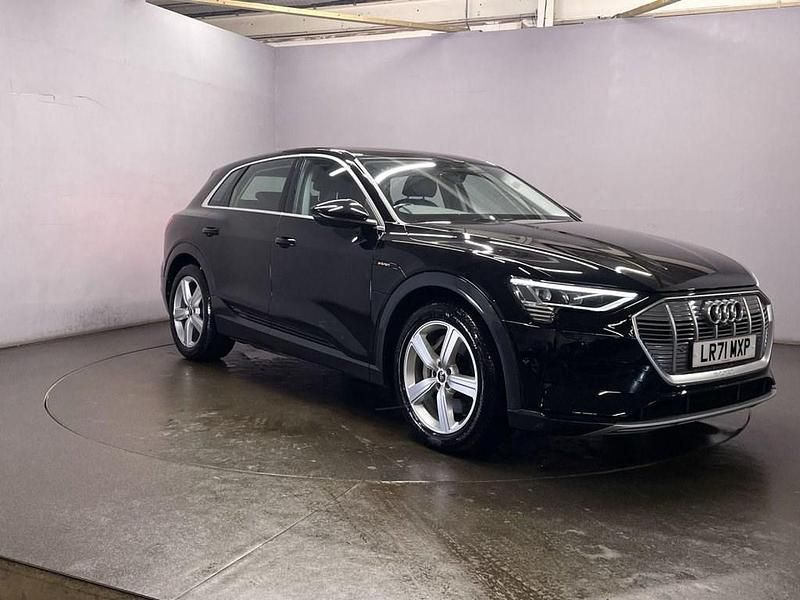 Używany Audi e-tron Advanced 230 kW (313 KM) 2021 Czarny SUV