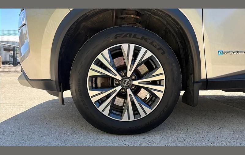 Used Nissan X-Trail N-Connecta 213 HP (156 kW) 2023 Silver SUV