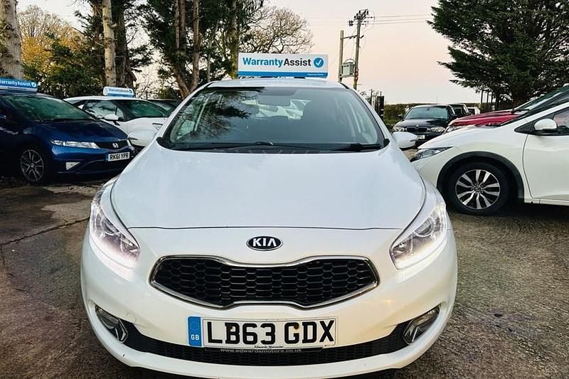 White Used 2014 Kia Ceed Hatchback | £3,600 (Good price) - Image 1/1