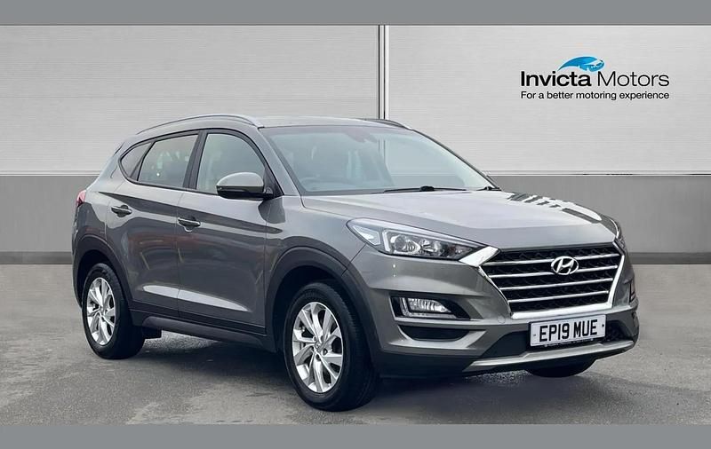 Used Hyundai Tucson SE 177 HP (130 kW) 2019 Grey SUV