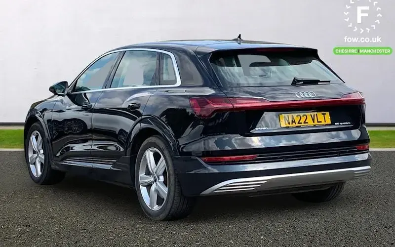 Used Audi e-tron Comfort 300 kW (408 HP) 2022 Black SUV