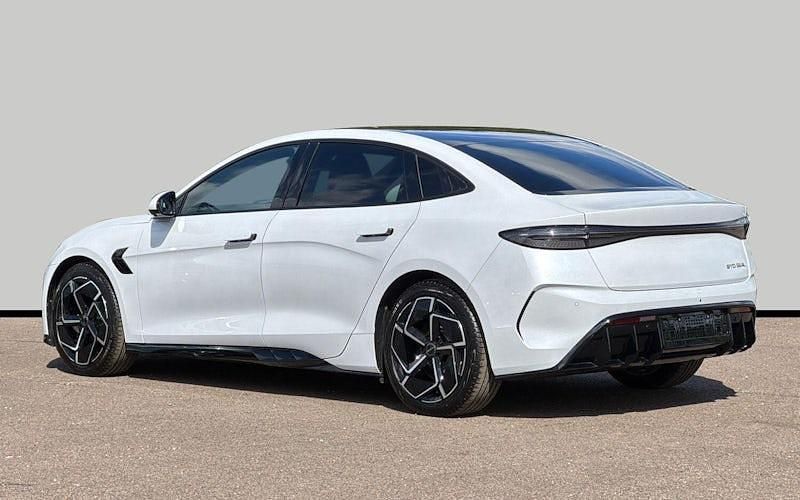 New BYD Seal 389 kW (530 HP) 2026 Sedan