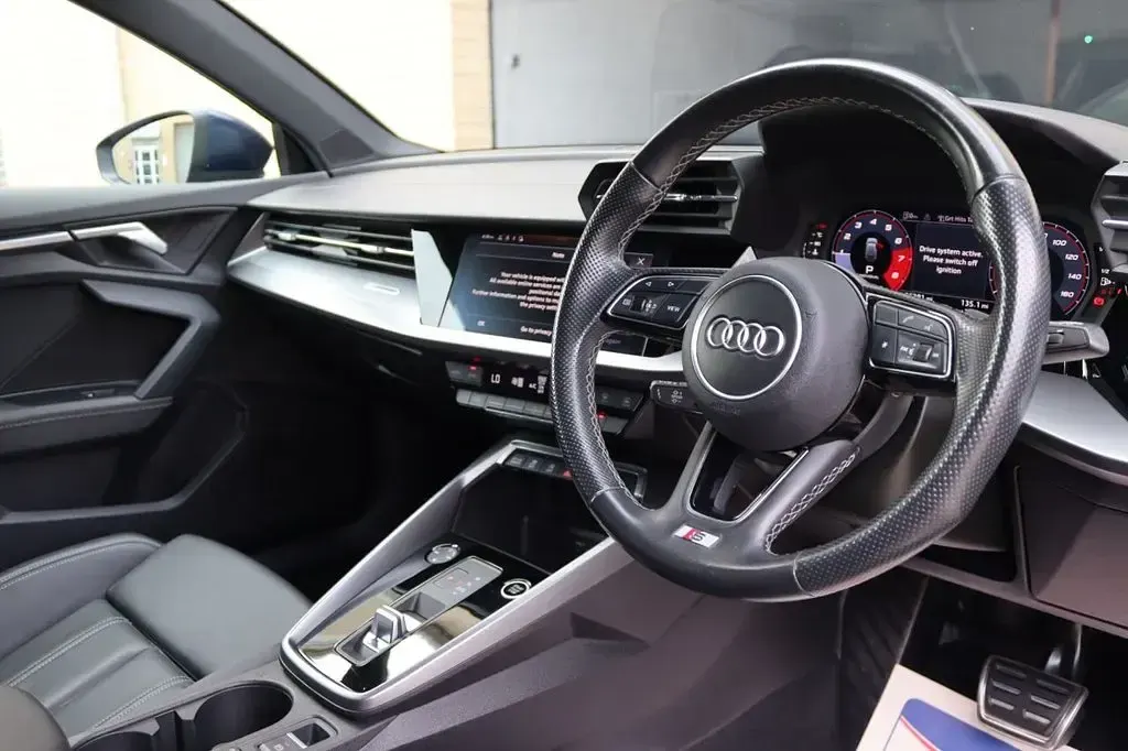 Used Audi A3 Sportback S-Line 150 HP (110 kW) 2023 Blue Hatchback