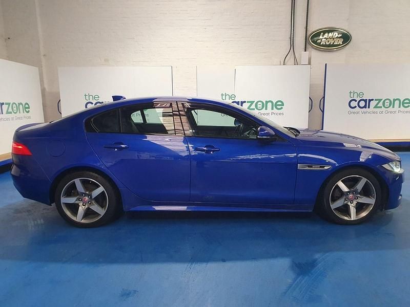 Used Jaguar XE R-Sport 180 HP (132 kW) 2018 Blue Sedan