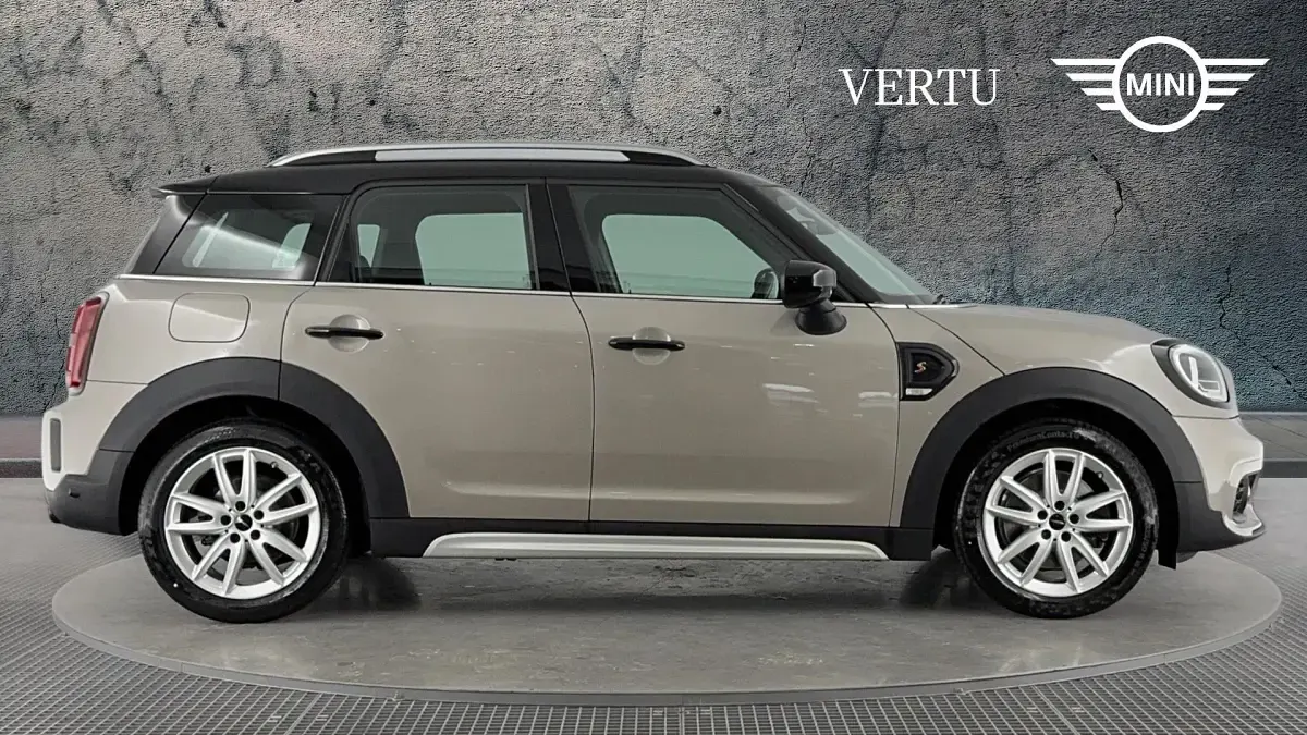 Used Mini Countryman Sport 178 HP (130 kW) 2022 Rooftop grey SUV
