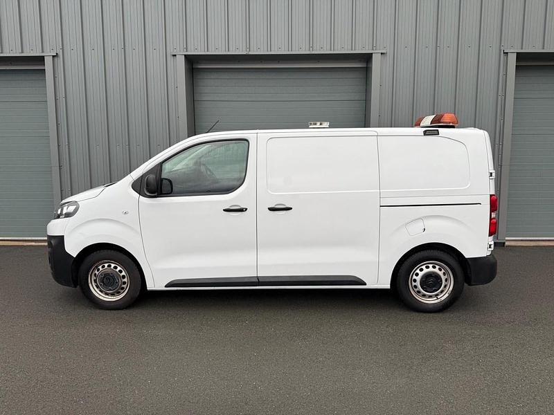 Usado Citroën Dispatch 2022 Branco Monovolume