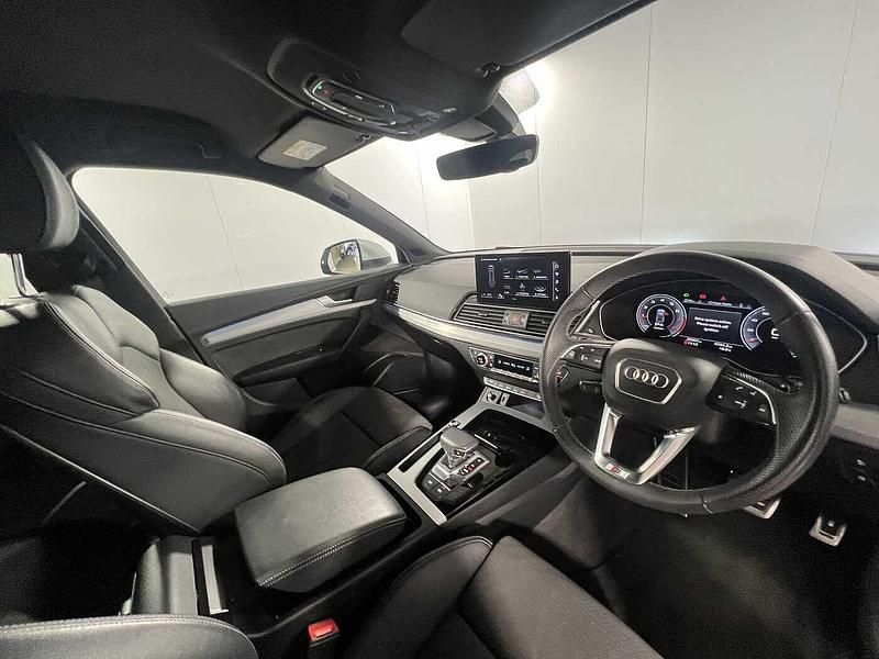 Used Audi Q5 S-Line 265 HP (194 kW) 2022 White SUV