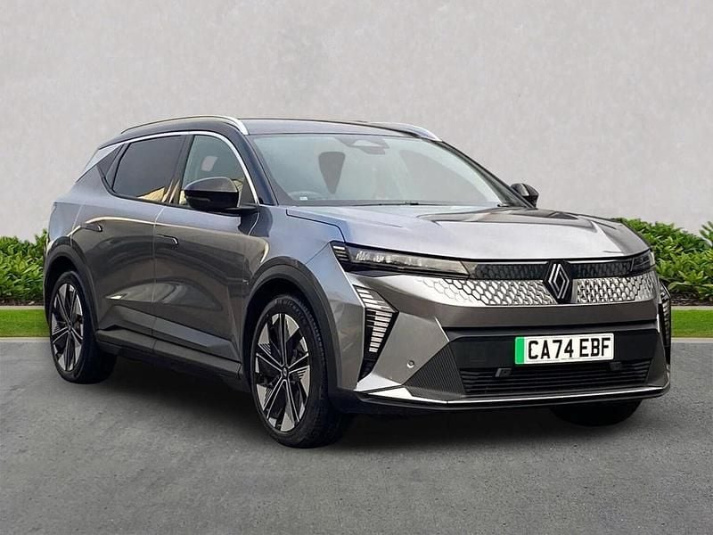 Begagnad Renault Scenic E-Tech Techno 159 kW (217 HK) 2024 Grå SUV