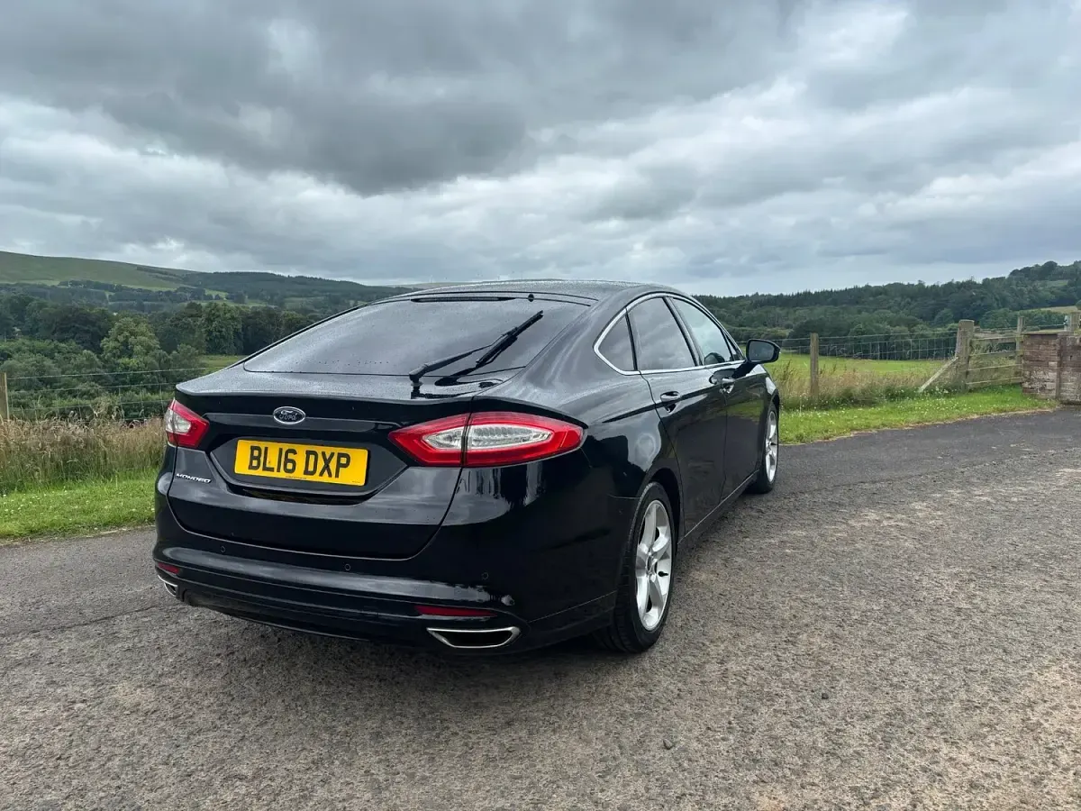 Used Ford Mondeo Titanium 2016 Black Hatchback